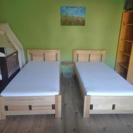 Salas-Dum Pro Spolecnou Dovolenou Az 11 Osob Buitenkant foto